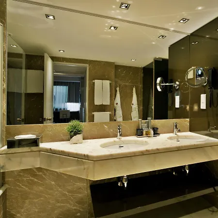 Altis Grand Hotel 5*