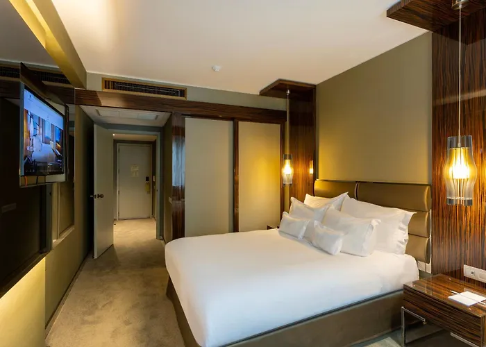 Hotel Altis Grand